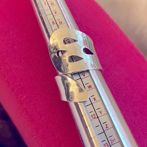 Women’s adjustable sterling silver ring